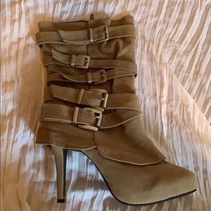 Strappy  tan suede boots